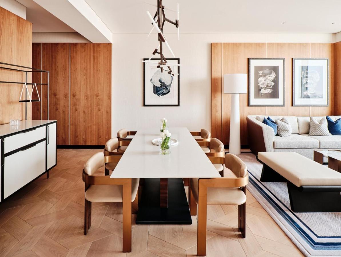 Grand Hyatt Kuwait Hotel Kuwait City Eksteriør billede A suite at the Mandarin Oriental, Munich