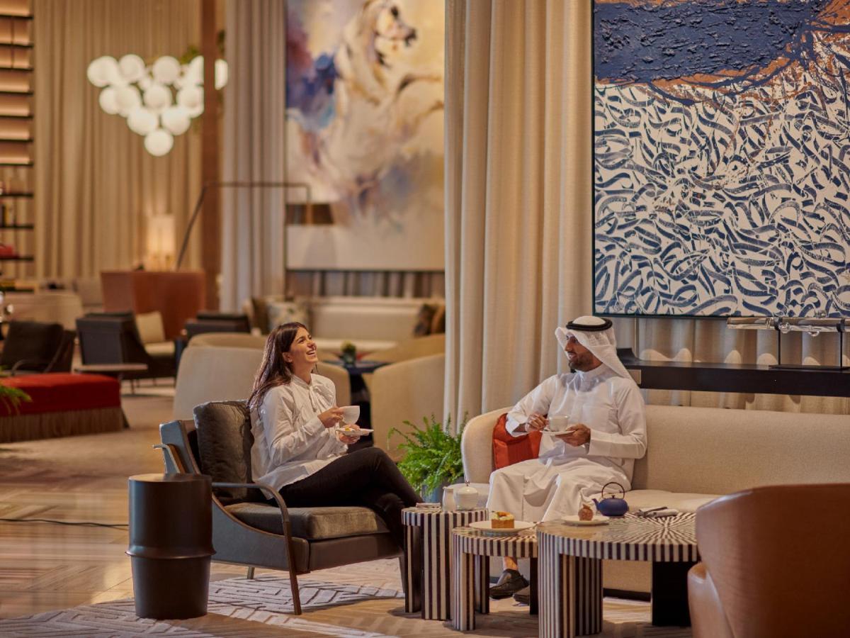 Grand Hyatt Kuwait Hotel Kuwait City Eksteriør billede The lounge at the airport