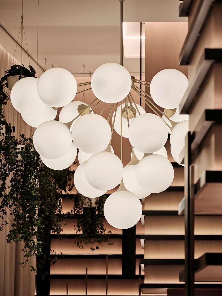 Grand Hyatt Kuwait Hotel Kuwait City Interiør billede A chandelier